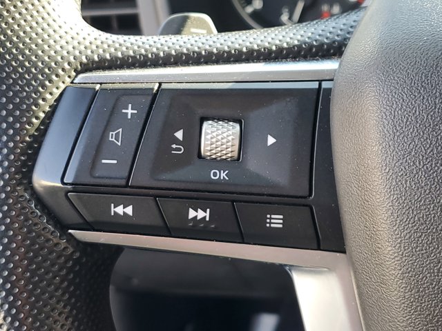Vehicle image 24 of 30