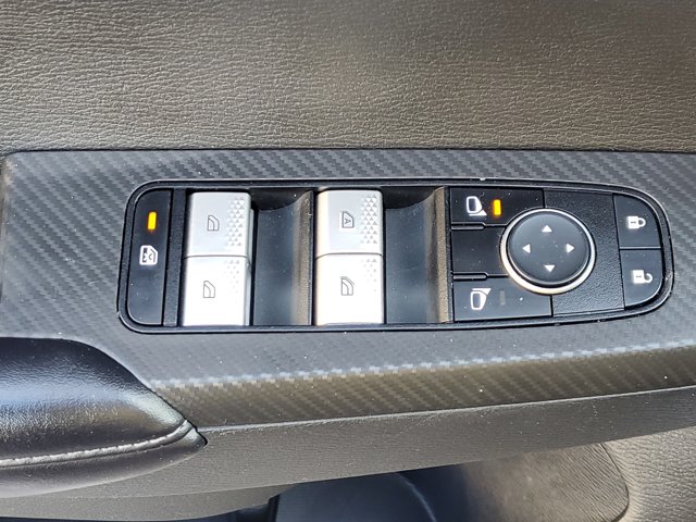 Vehicle image 20 of 30