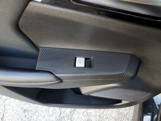 Vehicle image 16 of 30
