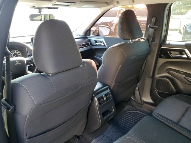 Vehicle image 11 of 30
