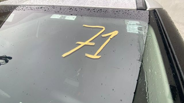Vehicle image 31 of 32