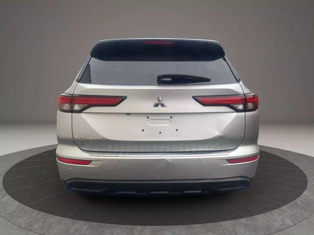 Vehicle image 6 of 32