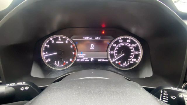 Vehicle image 12 of 32