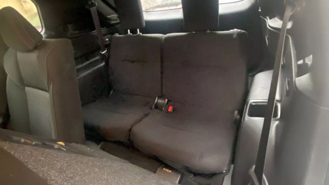 Vehicle image 26 of 32