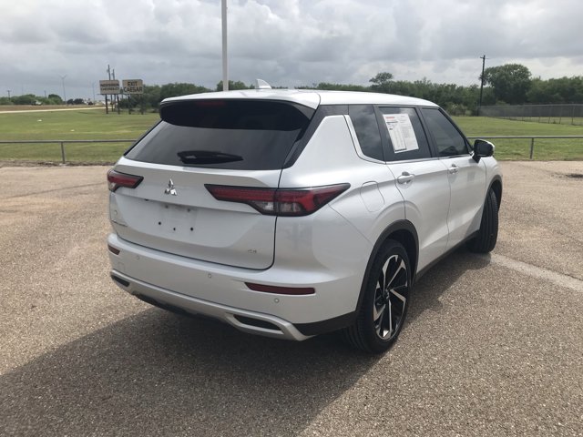 Vehicle image 5 of 32