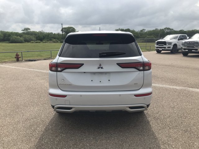 Vehicle image 6 of 32