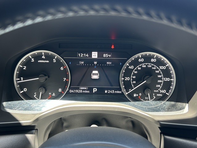 Vehicle image 17 of 29