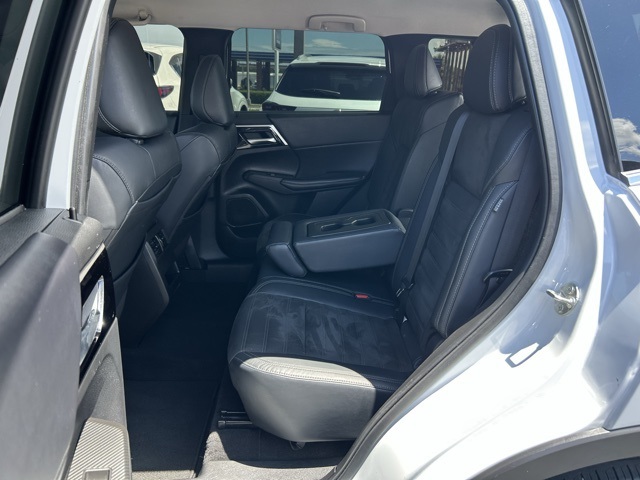 Vehicle image 15 of 29