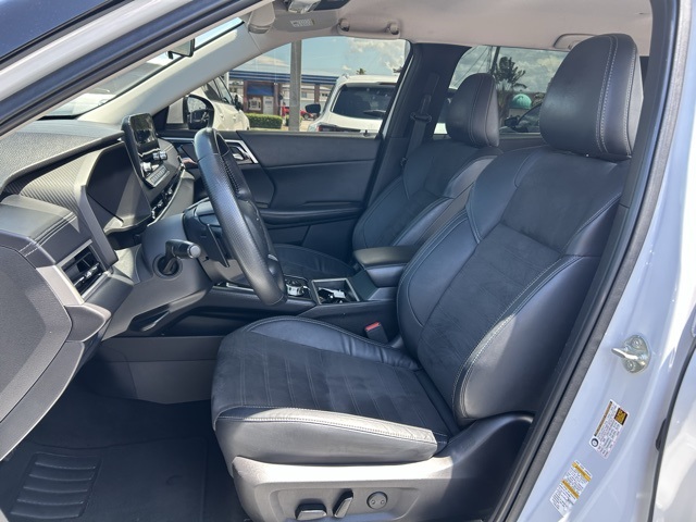 Vehicle image 14 of 29