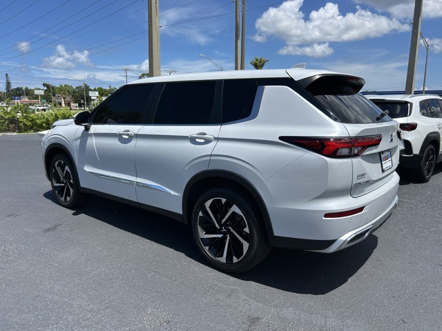 Vehicle image 6 of 29