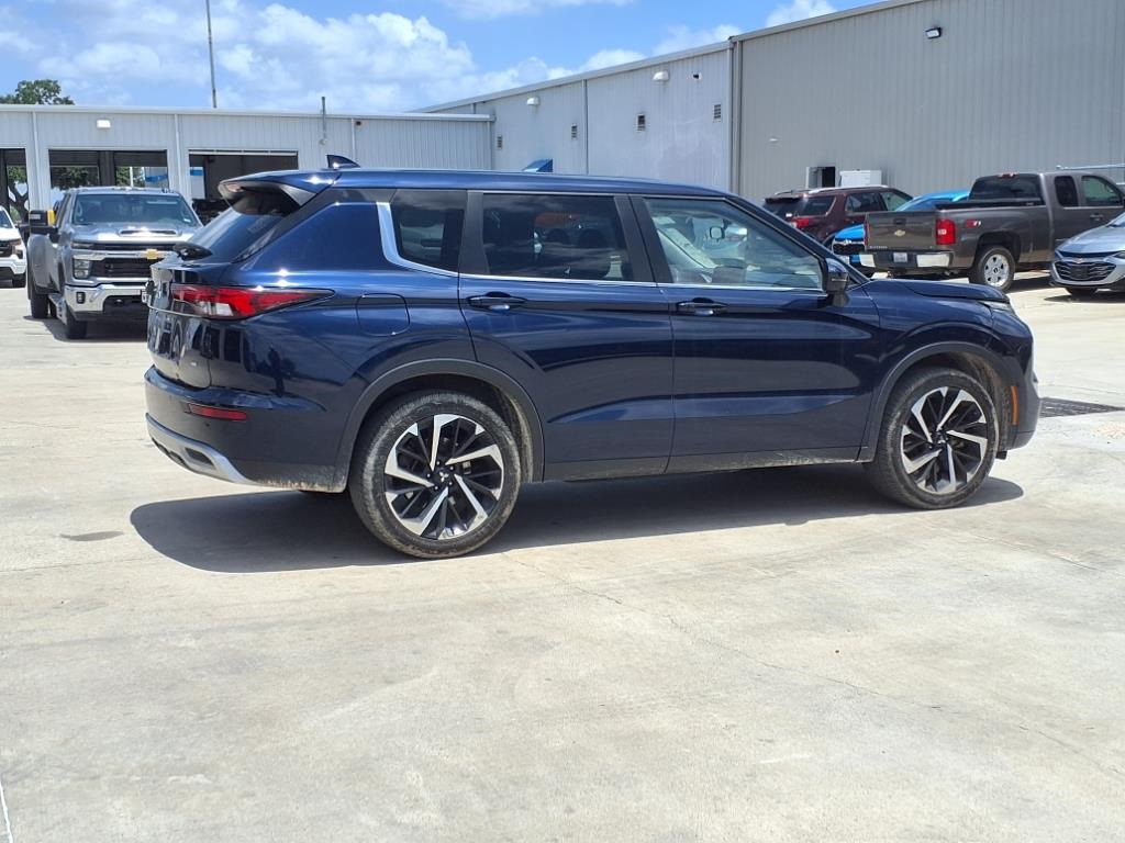 Vehicle image 5 of 20