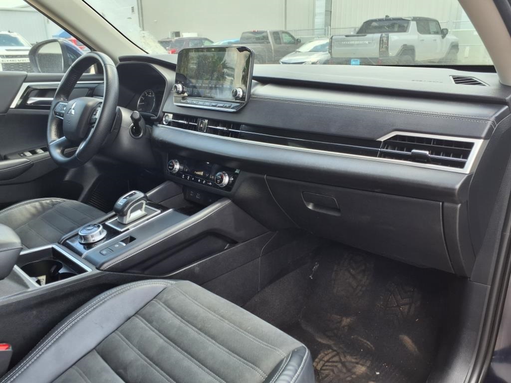 Vehicle image 14 of 20
