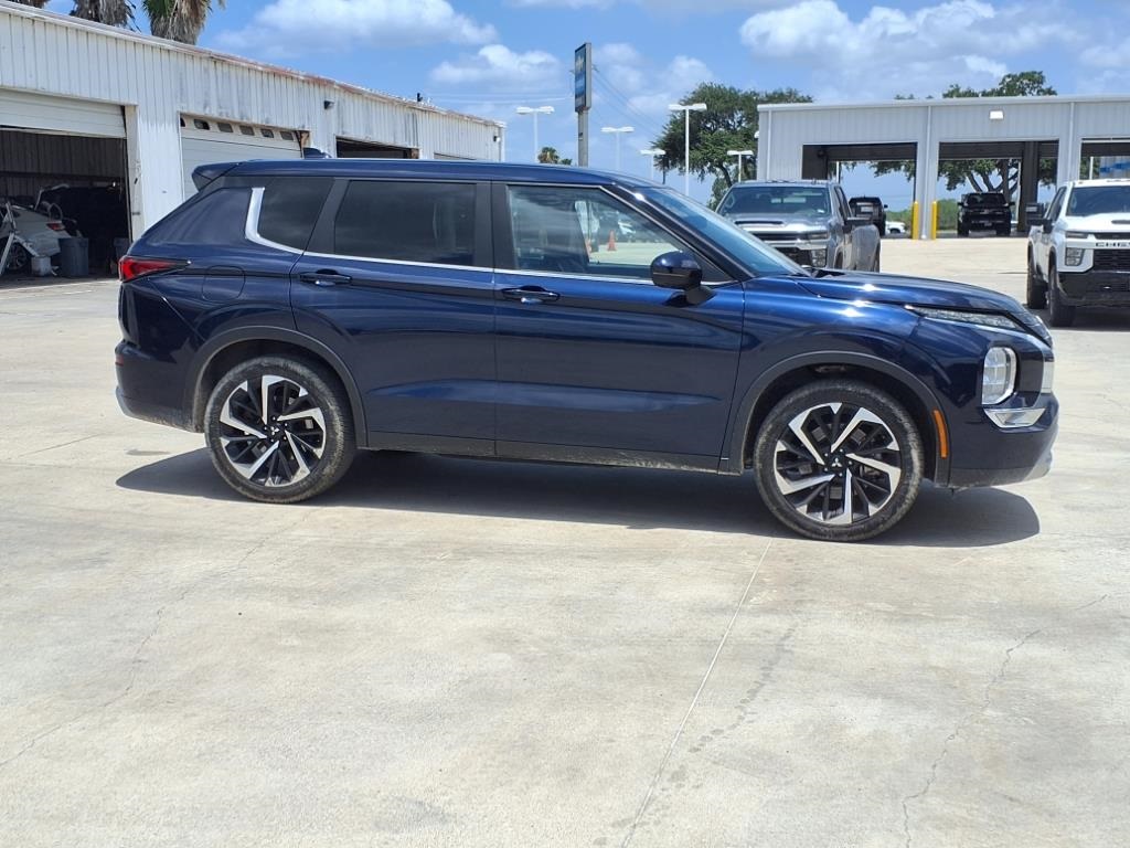 Vehicle image 3 of 20