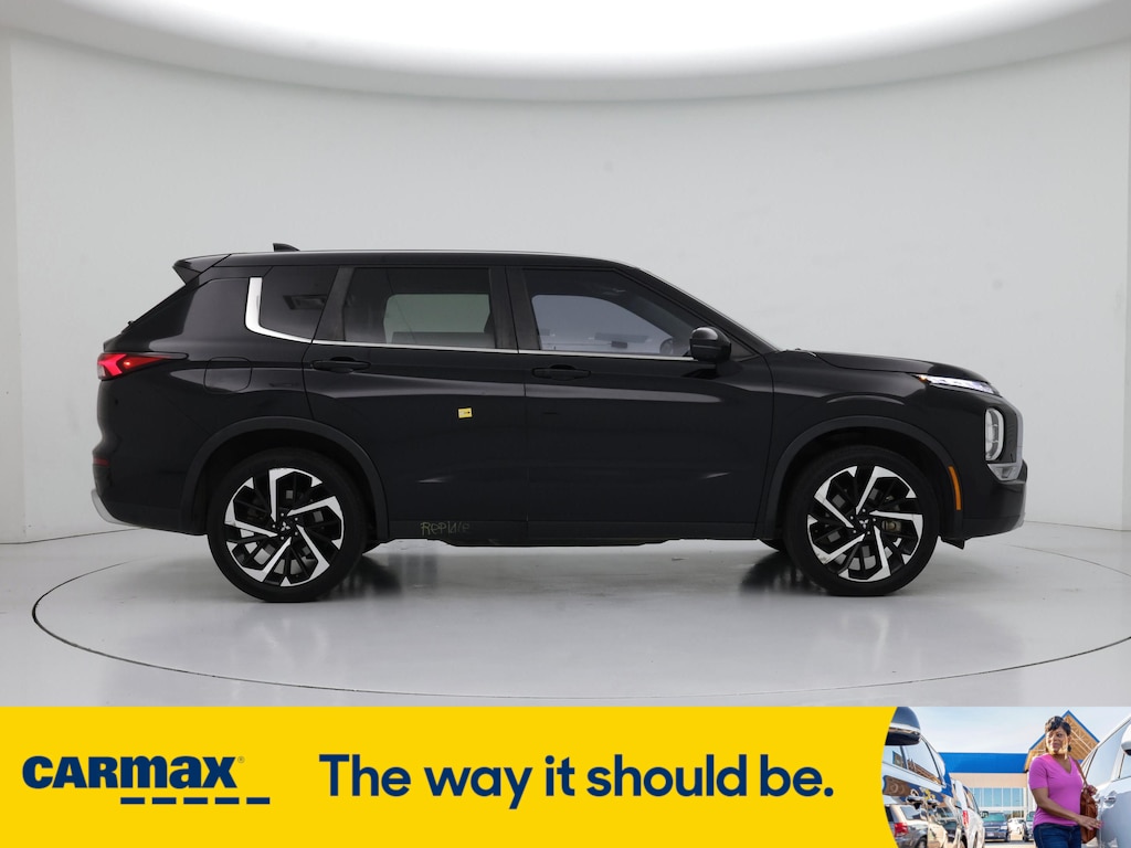 Vehicle image 4 of 27