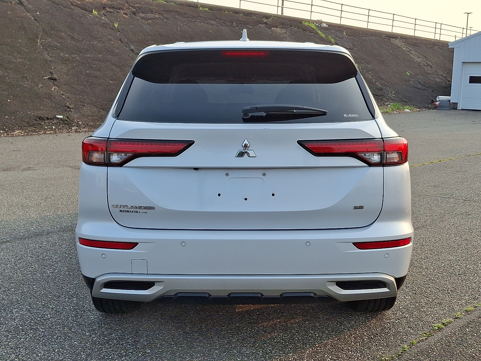 Vehicle image 6 of 32