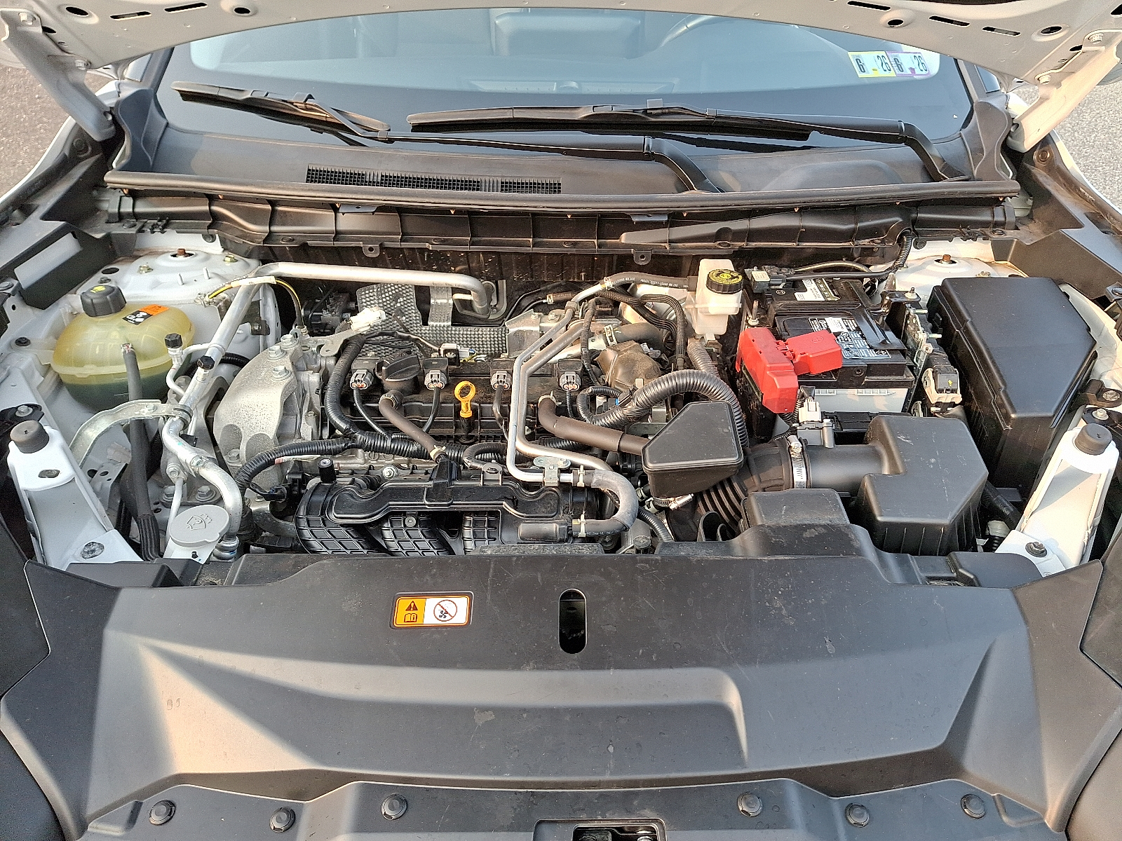 Vehicle image 28 of 32