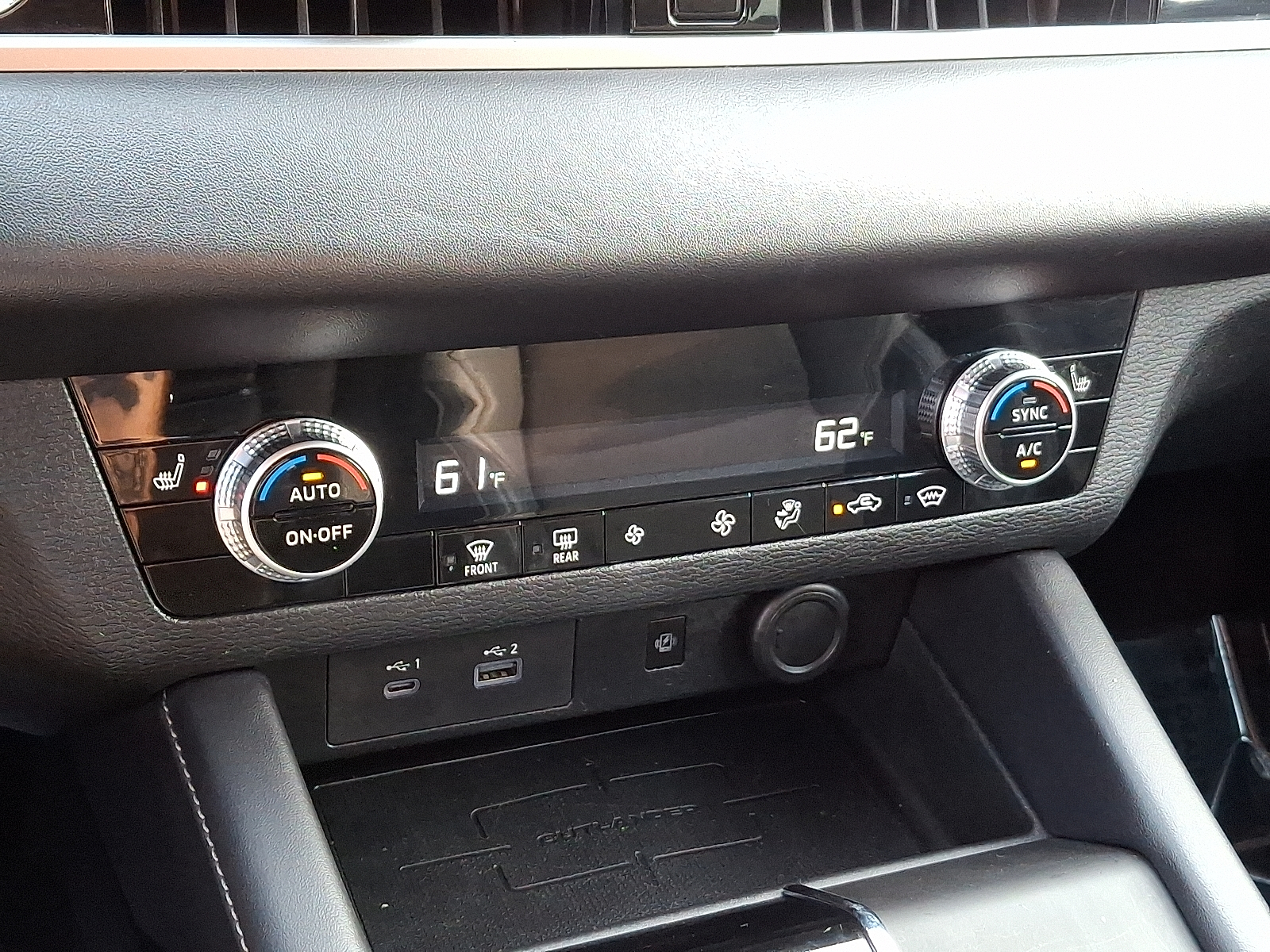 Vehicle image 15 of 32