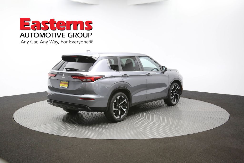 Vehicle image 20 of 64