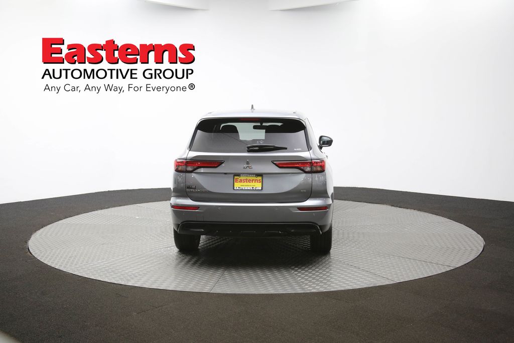 Vehicle image 26 of 64