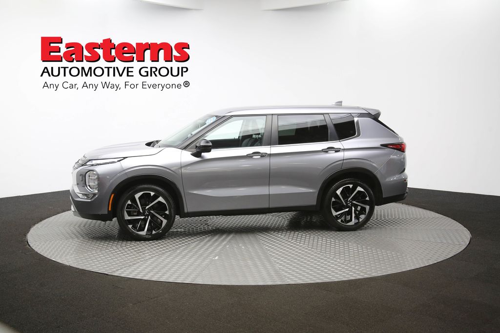 Vehicle image 36 of 64