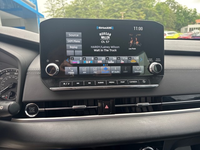 Vehicle image 12 of 20