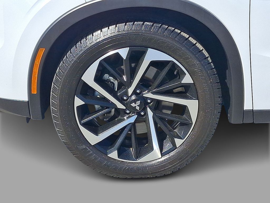 Vehicle image 8 of 36
