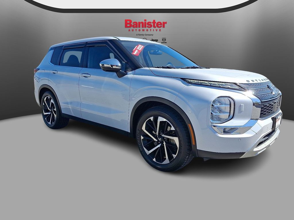 Vehicle image 3 of 36