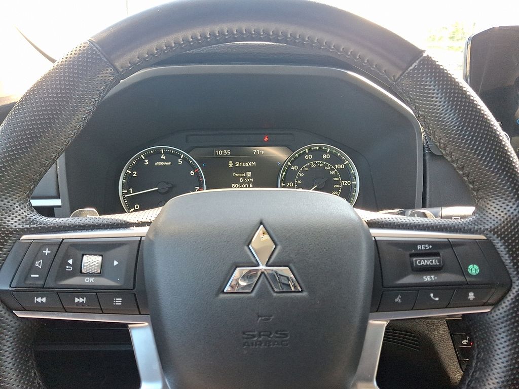 Vehicle image 20 of 36