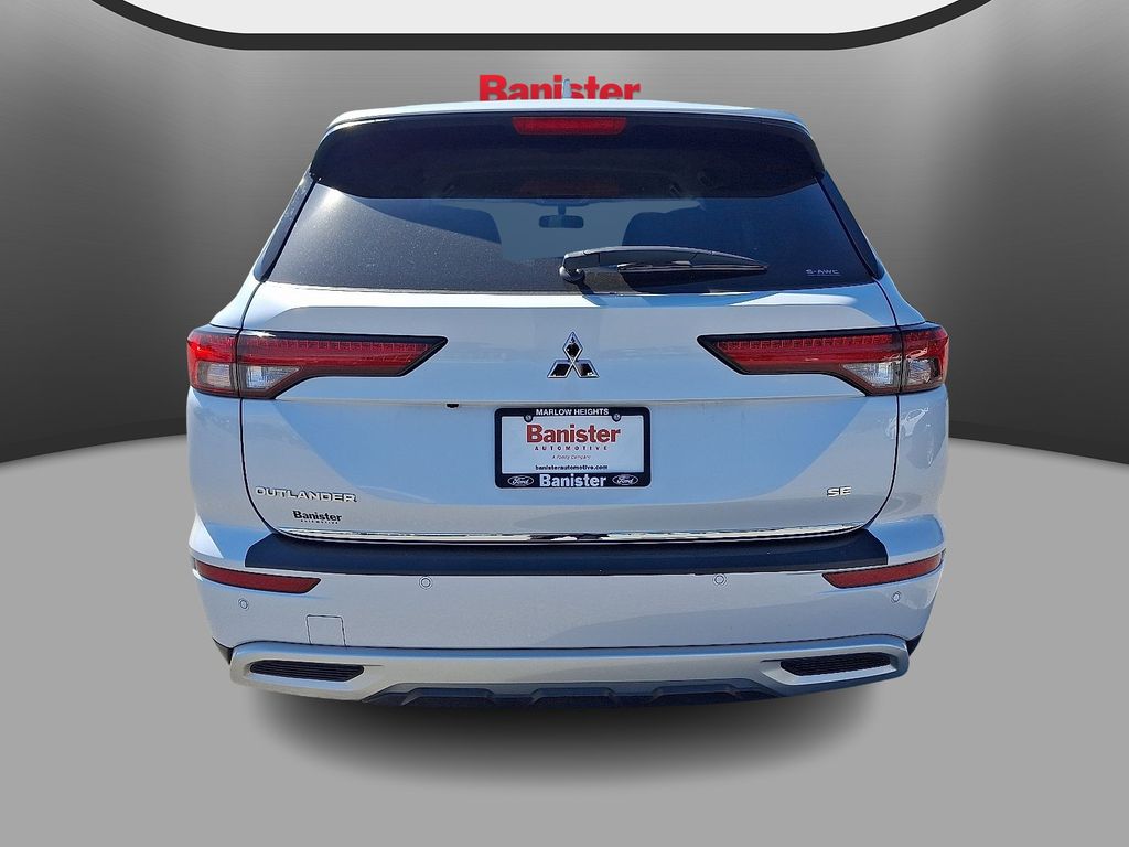 Vehicle image 5 of 36