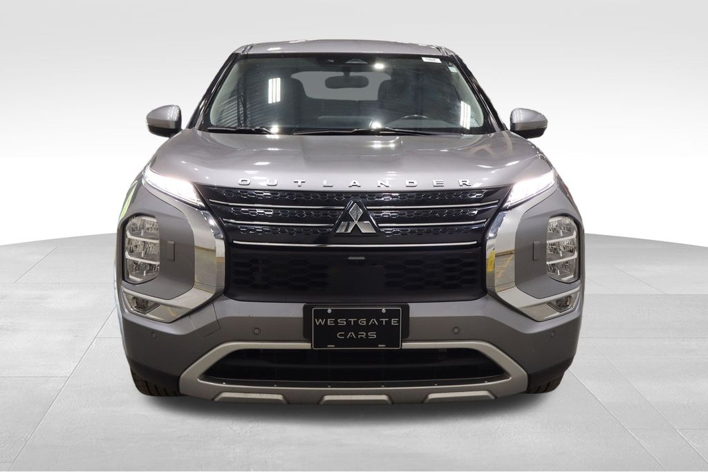 Vehicle image 2 of 40