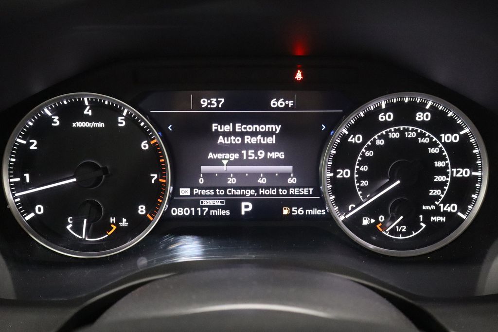 Vehicle image 23 of 40