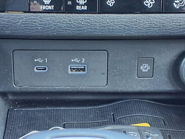 Vehicle image 15 of 29