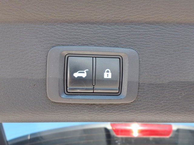 Vehicle image 24 of 29