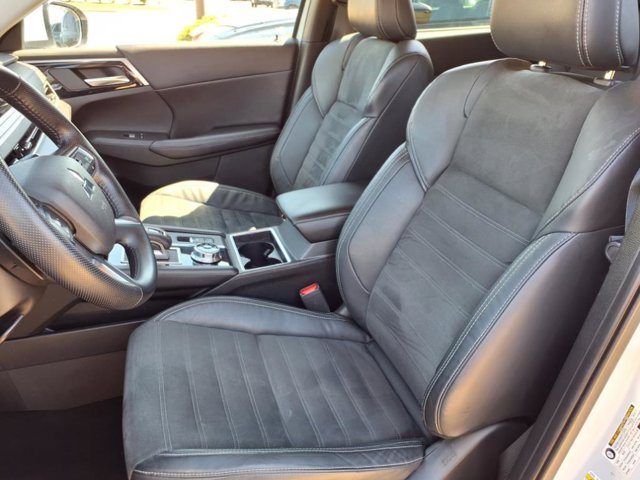 Vehicle image 6 of 29