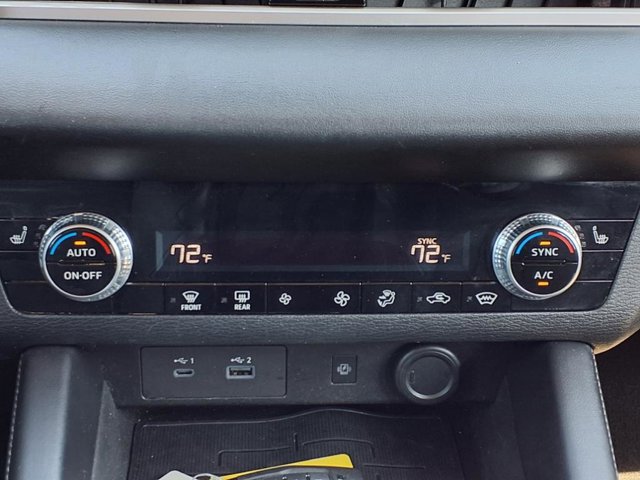 Vehicle image 14 of 29