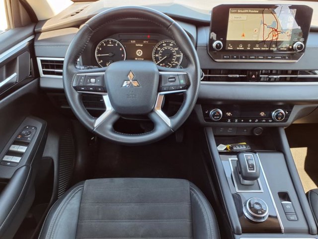 Vehicle image 8 of 29