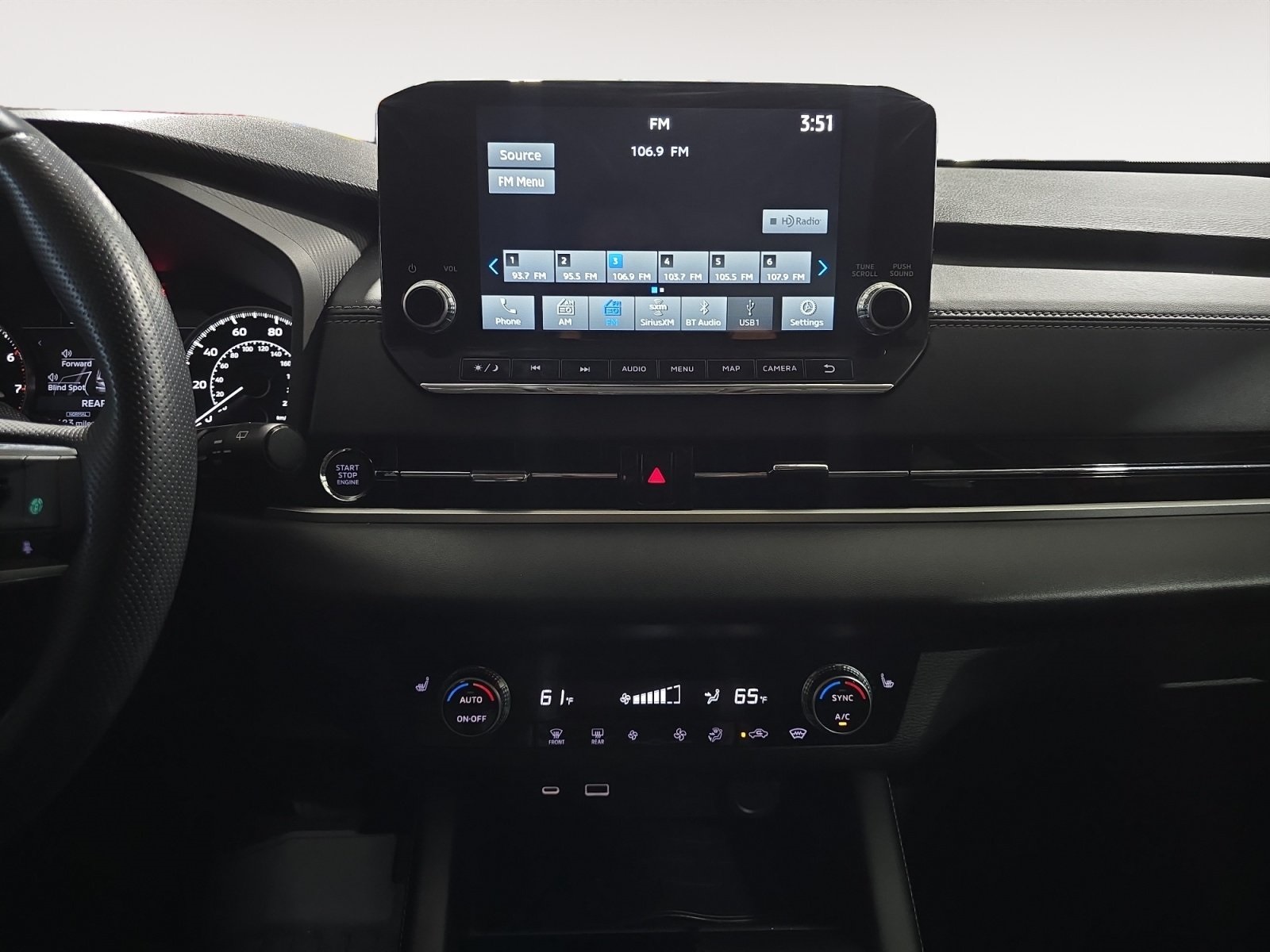 Vehicle image 15 of 23