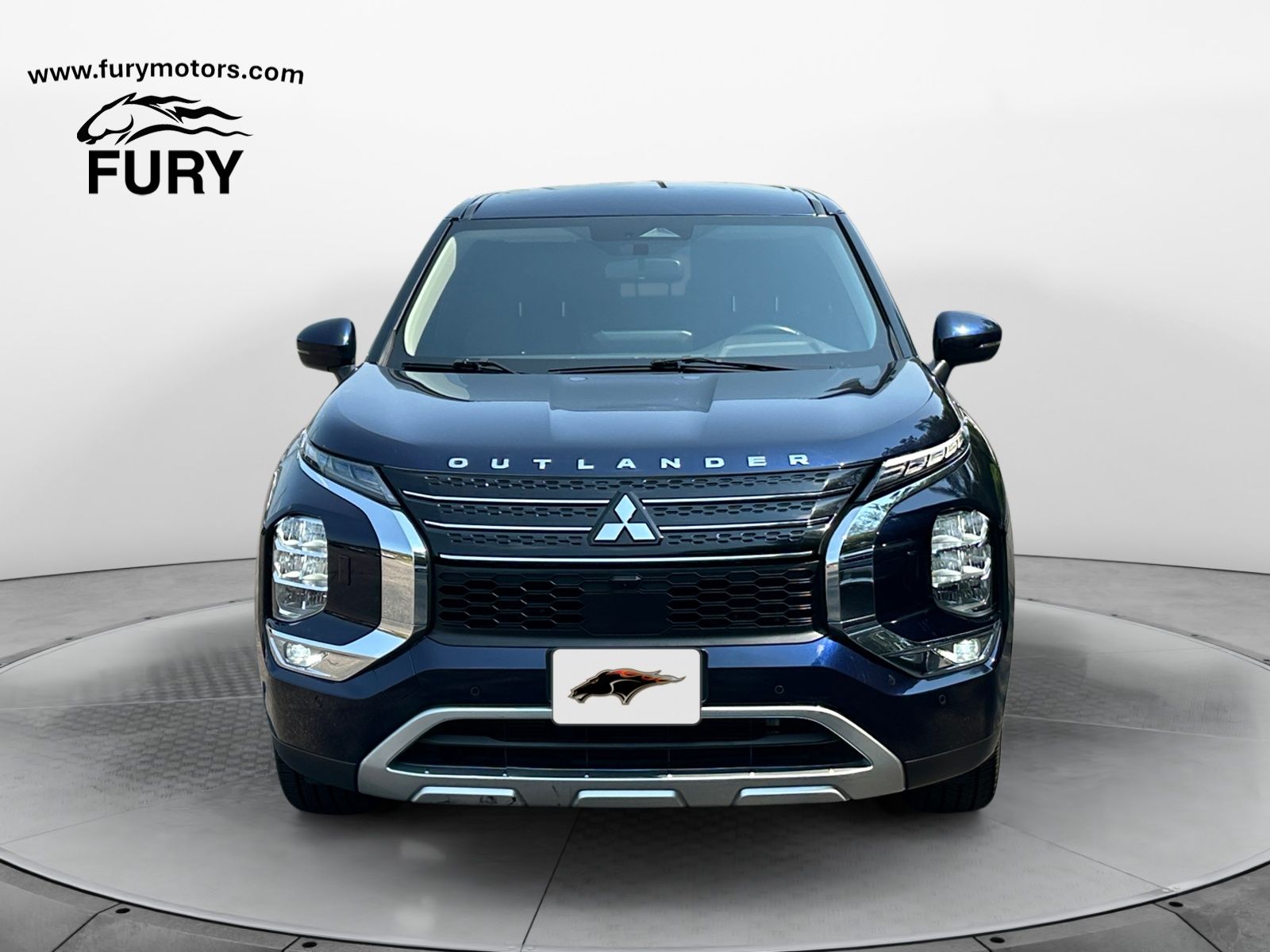 2022 Mitsubishi Outlander SE Image 2 of 43