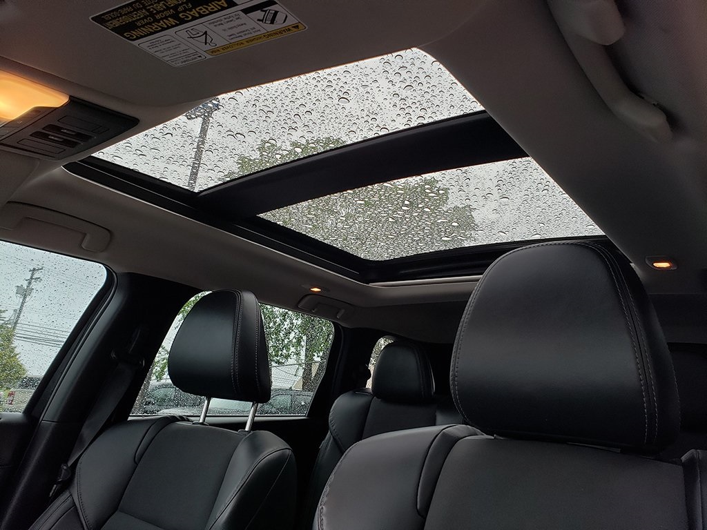 Vehicle image 23 of 37
