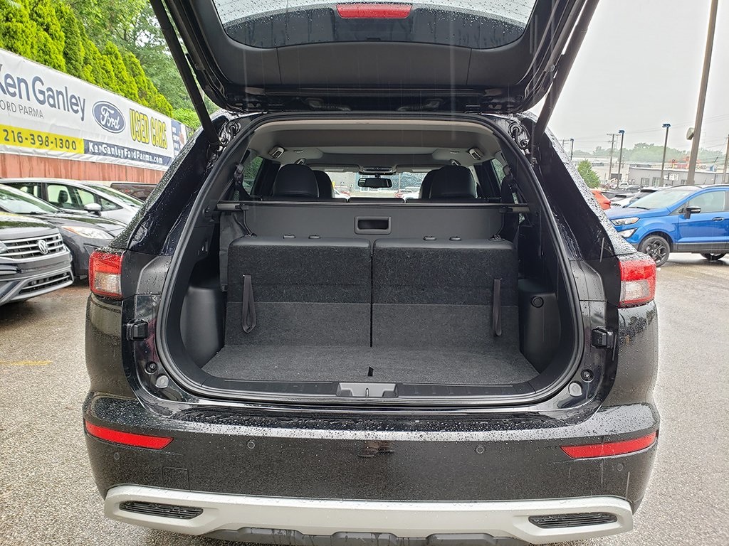 Vehicle image 16 of 37