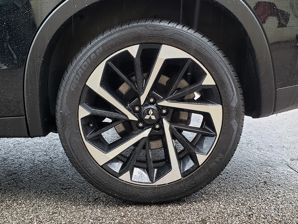 Vehicle image 15 of 37