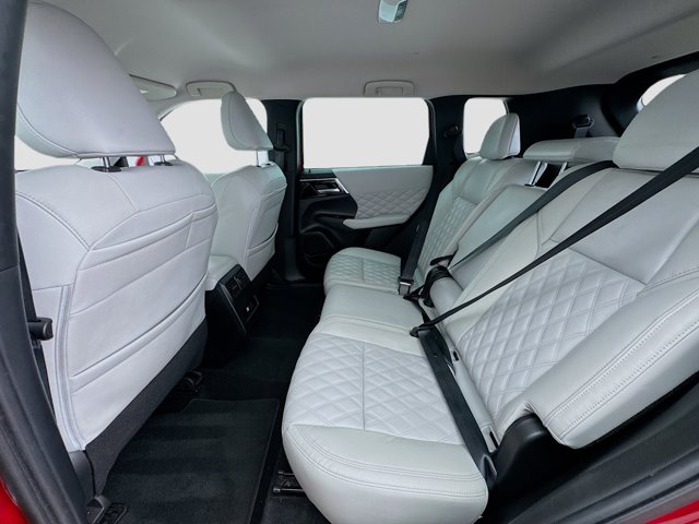 Vehicle image 15 of 20