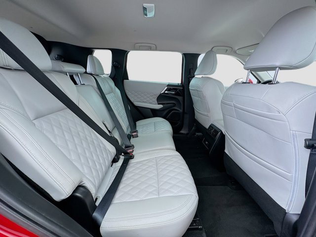 Vehicle image 18 of 20