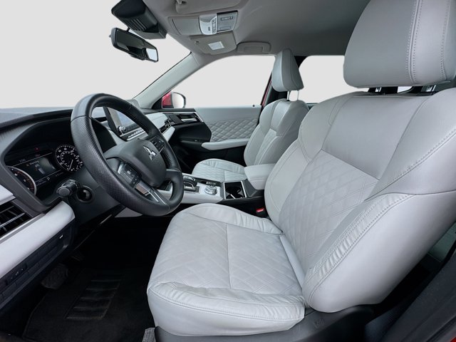 Vehicle image 13 of 20