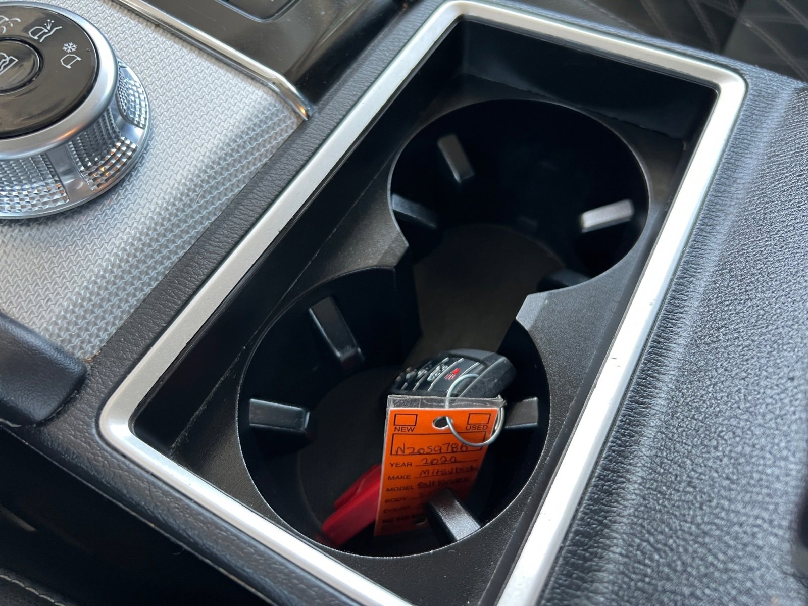 Vehicle image 19 of 22