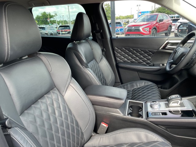 Vehicle image 9 of 29
