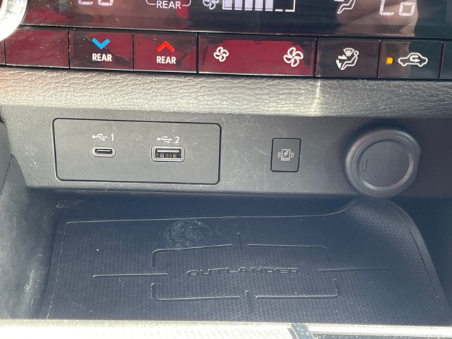Vehicle image 28 of 29
