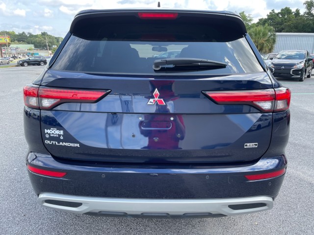 Vehicle image 8 of 29