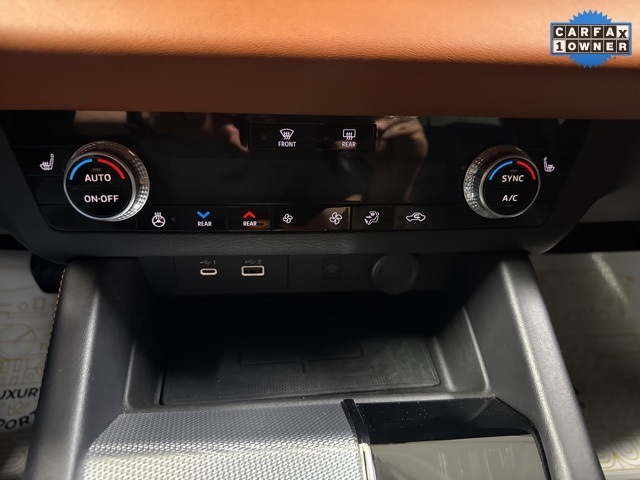 Vehicle image 29 of 41