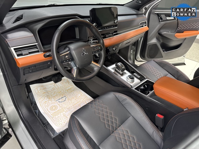 Vehicle image 21 of 41